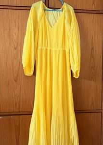 Flowy Yellow Pleated Maxi Dress