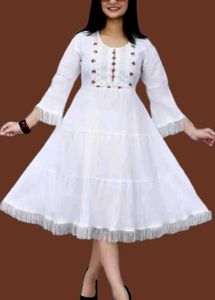 Elegant White Tiered Kurta with Tassels