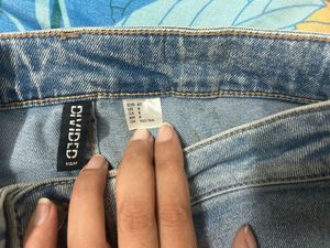 Light Wash Flared Jeans
