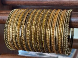 Gold Tone Metal Bangle Set