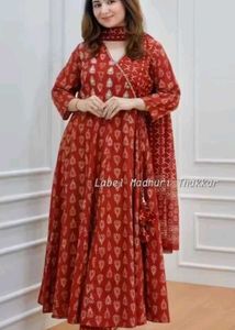 Elegant Red Printed Kurta Set