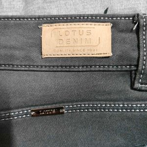 Stylish Grey Skinny Jeans