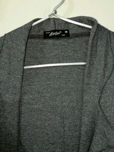 Grey open shurg