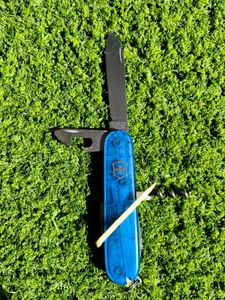 VICTORINOX SPARTAN – TRANSPARENT BLUEClassic Swiss