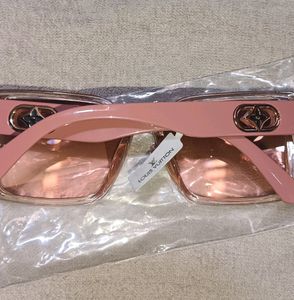 Louis Vuitton ( LV ) Sunglasses For Women