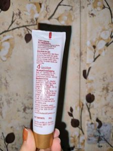 Face Foundation Swatch