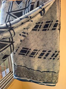 Stylish Geometric Print Saree no blouse
