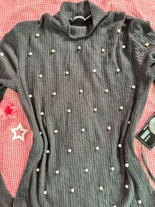Chic Pearl Embellished Turtleneck Top