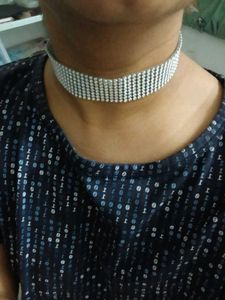 Sparkling Rhinestone choker necklace