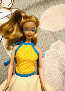 Vintage barbie doll leo