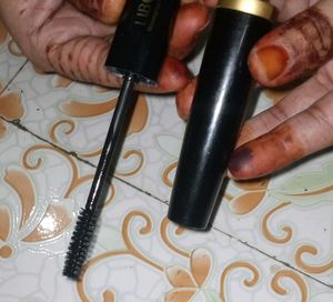 Mascara