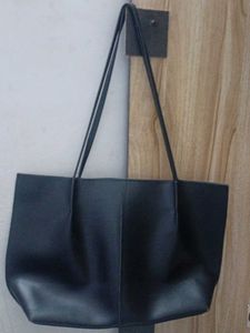 Chic Black Tote Bag