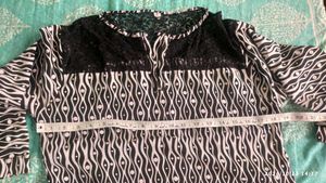 Black &amp; White Printed Top with Lace