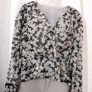 Formal floral blouse with gold shimmers