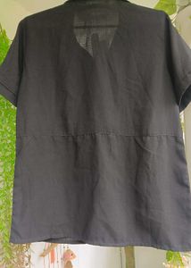 Chic Black Collared Tunic Top