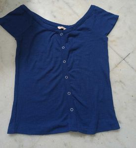Chic Blue Ribbed Button-Up Top