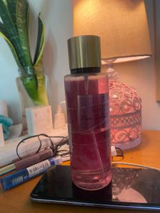 Plum BodyLovin Vanilla Body Mist