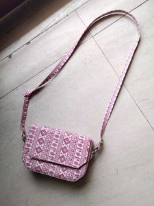 Chic Pink Patterned Crossbody Bag