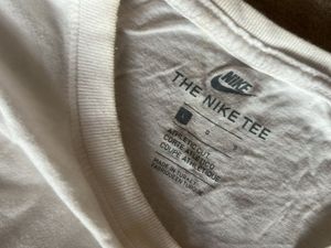 Nike Women's White Cropped T-Shirt