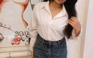 white shirt with ruffle sleeves🤍
