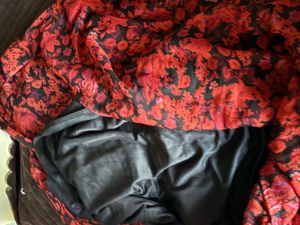 Max Chic Red Floral Midi Dress