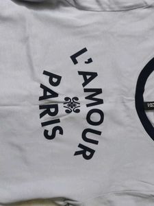 Amour Paris Graphic Tee