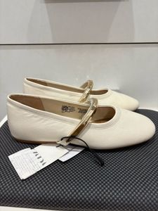 Zara Cream Ballet Flats