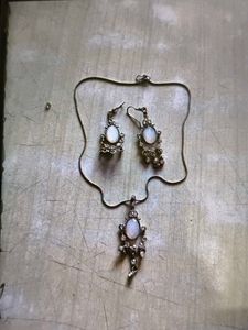 Elegant Pendant Necklace & Earrings Set