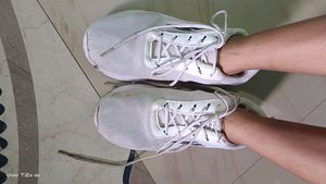 Off White Shoe