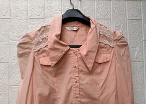 New with tag Chic Pink Lace Collar Puff Sleeve Top