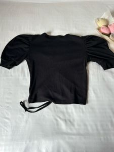 Black Ruched Puff Sleeve Top 🖤