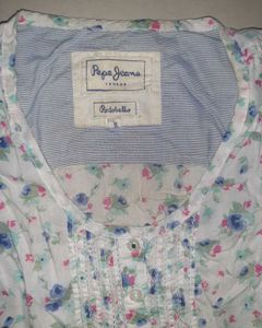 🌸 PEPE Jeans London – White &amp; Blue Floral Top