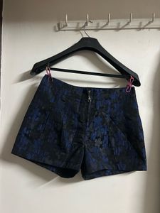 Chic Floral Print Shorts