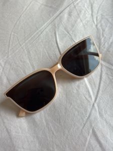 Stylish Cat-Eye Sunglasses