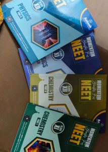 Aakash Study Material for Entrance Exams MOMENTUM