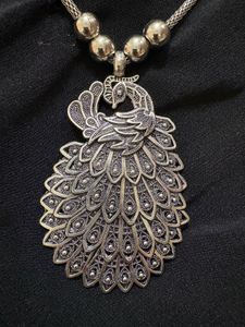 Elegant Peacock Pendant Necklace