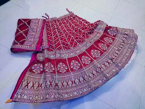 meganta dabka work lehanga