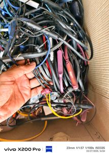 100+ Mix Brand Neckbands Not Working Scrap