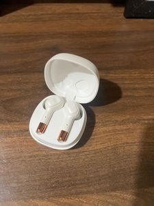 Wireless Earbud Charging Case