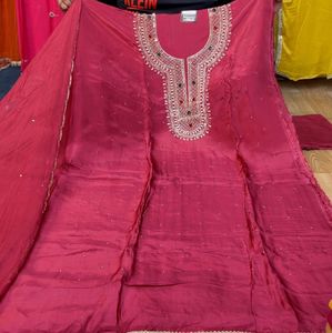 Elegant Pink Kurta Set with Embellished Neckline