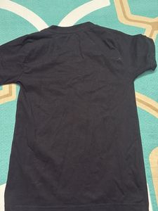 Trampoline black tshirt for baby
