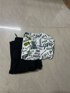 combo of Graphic Print Sweatshirt & Joggers Set