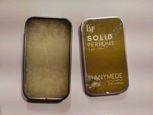 solid 5 perfume+ free Gift card