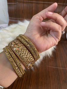 Gold Tone Rhinestone Bangle Set