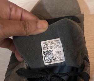 Adidas Original Grey Campus Sneakers