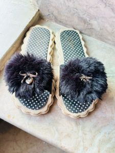 Fluffy Pom-Pom Slides