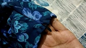Stylish Blue Floral Puff Sleeve Top