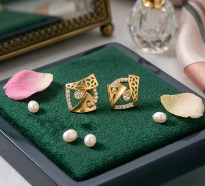 stud earrings