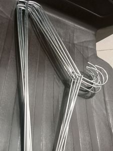 Hanger Set Of 6 Piece