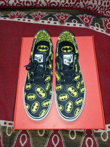Batman men's graphic sneakers